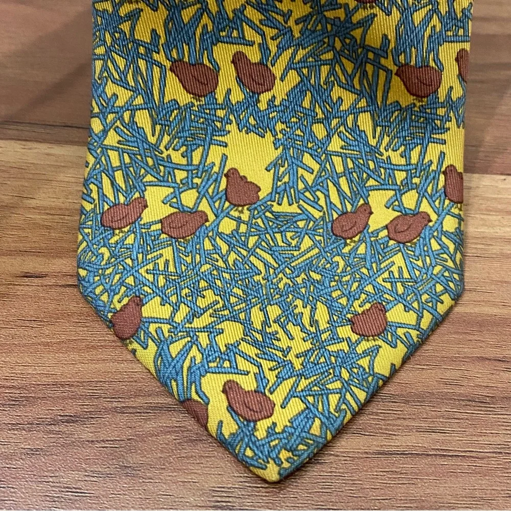 HERMÈS Paris 7364 PA Yellow Blue Quail Bird Chick Straw Print 100% Silk Necktie - Picture 6 of 15